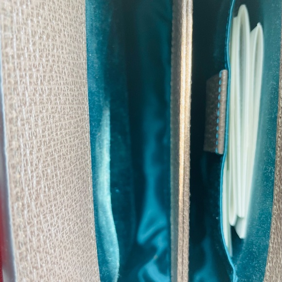 Gucci Purse - Picture 2 of 8